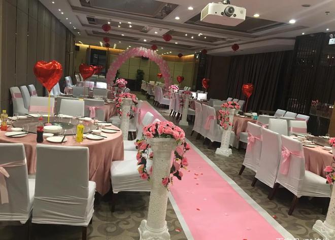 婚宴隨禮200元，少嗎？各地“份子”錢多少合適？