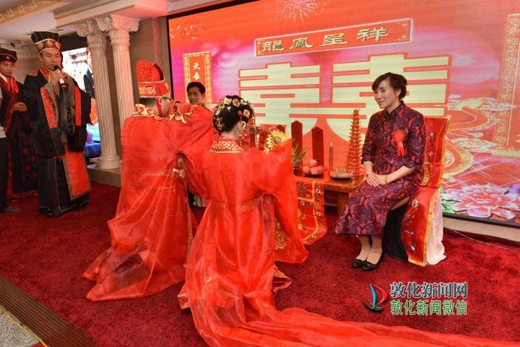 中式漢服婚禮 展現(xiàn)傳統(tǒng)禮儀之美